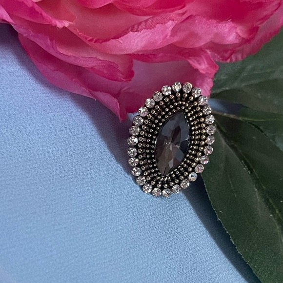 Party Ring - Picture 7 of 7